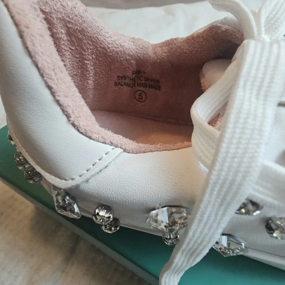 Lauren Lorraine - Pam-Y - Women's Ivory Sneakers - Size 5- Embellished‎
